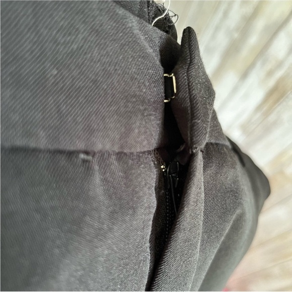 Jodifl Black Straight Leg Pants - Picture 6 of 6